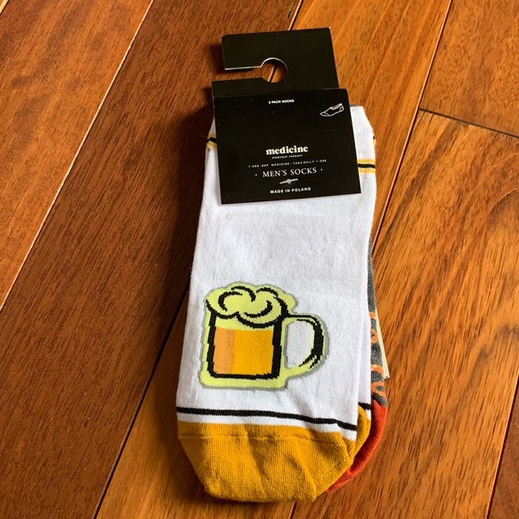Cold beer men’s socks - Picture 1 of 6